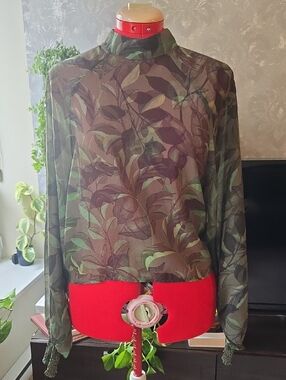 Simons Icone Sheer Botanical Leaf-Print Blouse in Olive and Green